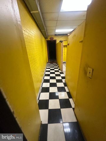 206 S BROADWAY, Baltimore, MD 21231