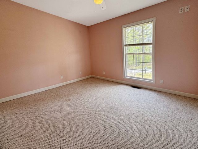 120 Ginger Dr, Dover, TN 37058