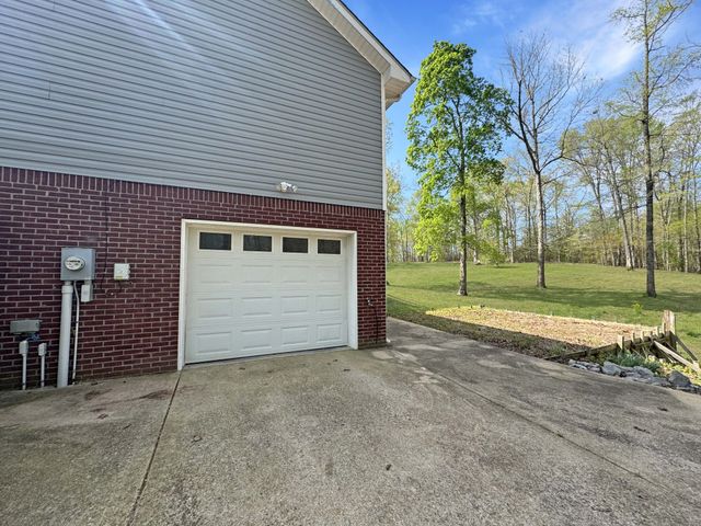 120 Ginger Dr, Dover, TN 37058