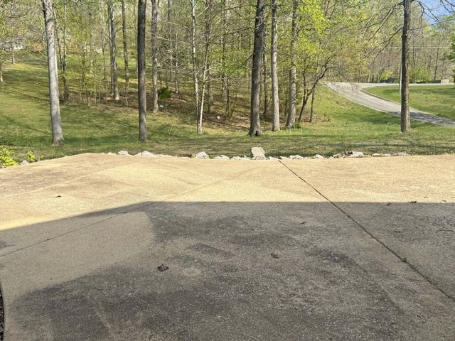 120 Ginger Dr, Dover, TN 37058