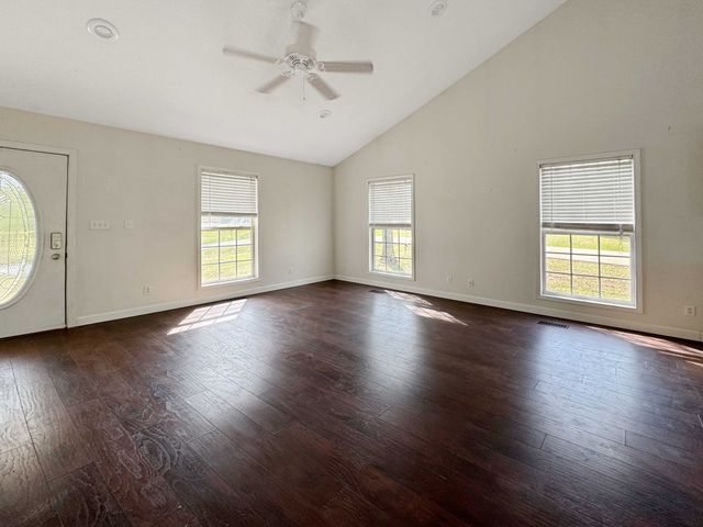 120 Ginger Dr, Dover, TN 37058