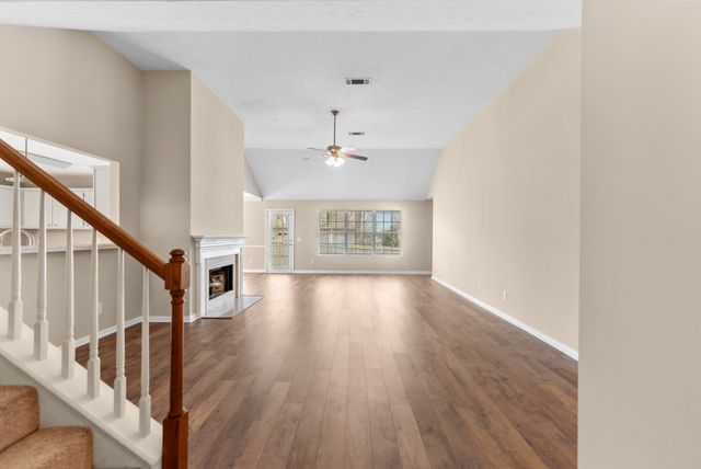 117 Breakwater Bay, Hermitage, TN 37076