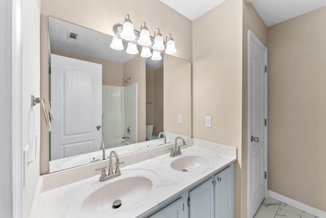 117 Breakwater Bay, Hermitage, TN 37076