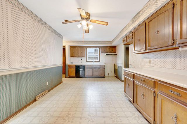 N52W23799 Parkview DRIVE, Lisbon, WI 53089