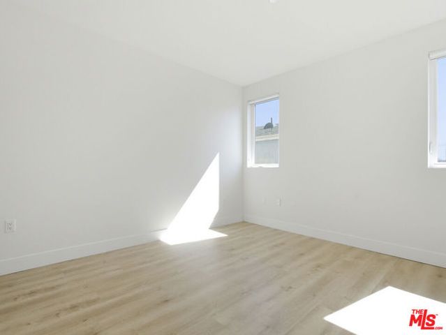 5657 Virginia Avenue 302, Los Angeles, CA 90038