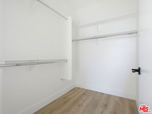 5657 Virginia Avenue 302, Los Angeles, CA 90038