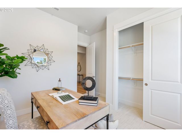 5199 N BENTON Dr L152, Camas, WA 98607
