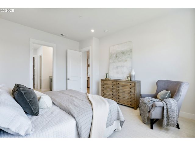 5199 N BENTON Dr L152, Camas, WA 98607