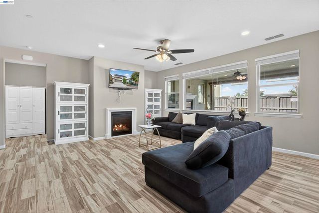 1787 Branson Court, Lathrop, CA 95330