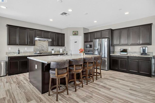 1787 Branson Court, Lathrop, CA 95330