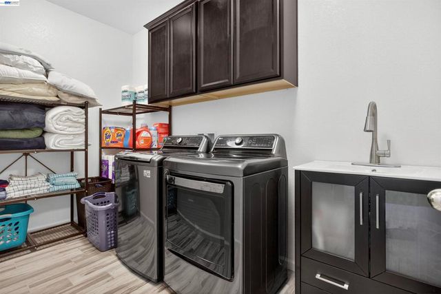 1787 Branson Court, Lathrop, CA 95330