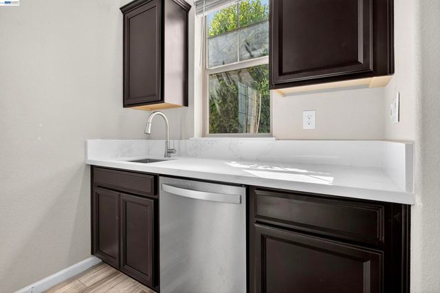 1787 Branson Court, Lathrop, CA 95330