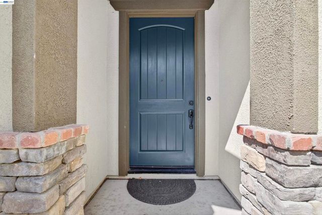 1787 Branson Court, Lathrop, CA 95330