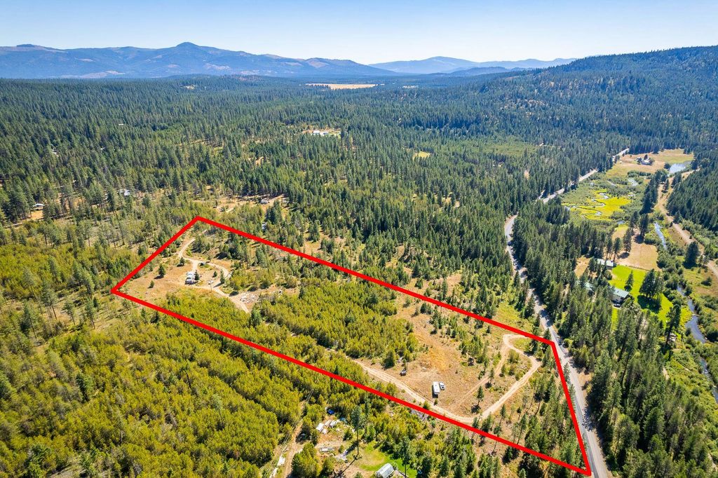 1059 Scotia Rd, Newport, WA 99156