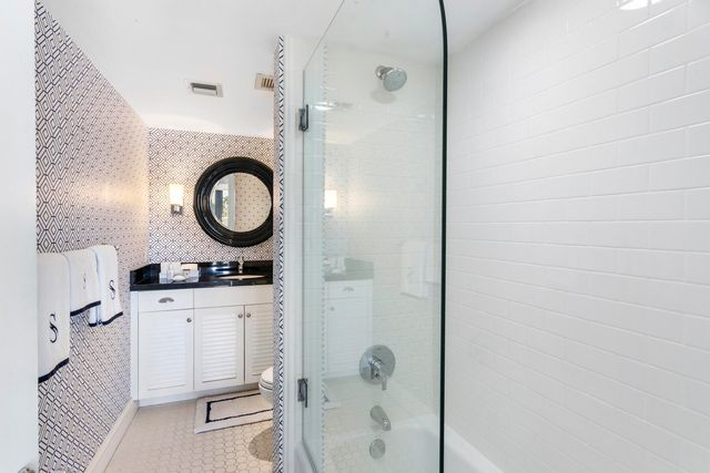 1200 S Flagler Drive 606, West Palm Beach, FL 33401