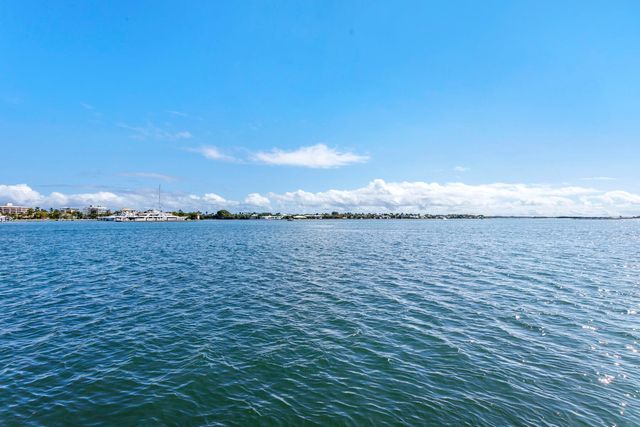 1200 S Flagler Drive 606, West Palm Beach, FL 33401