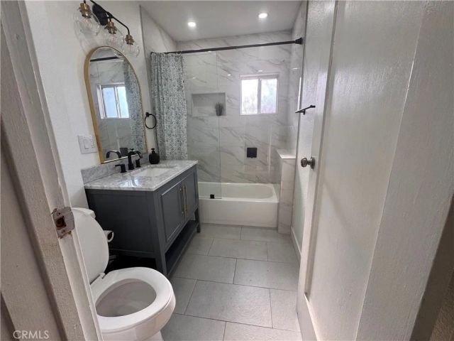 220 W Kendall, Corona, CA 92882