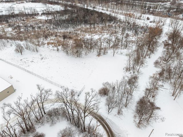 1139 S Dettman Road, Jackson, MI 49203