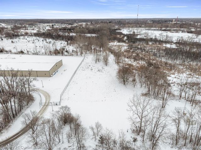 1139 S Dettman Road, Jackson, MI 49203