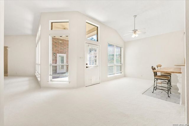 30 Amber Frst, San Antonio, TX 78232