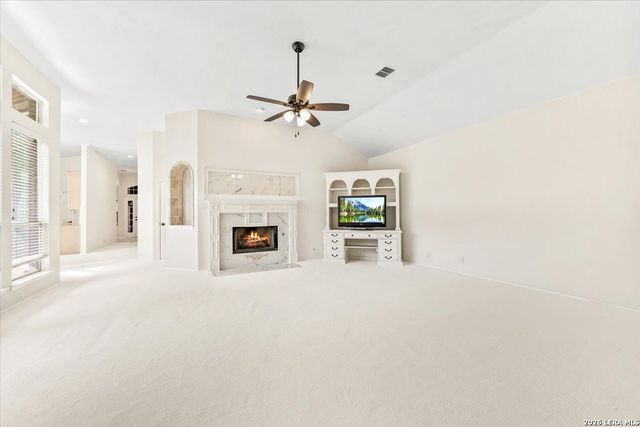 30 Amber Frst, San Antonio, TX 78232