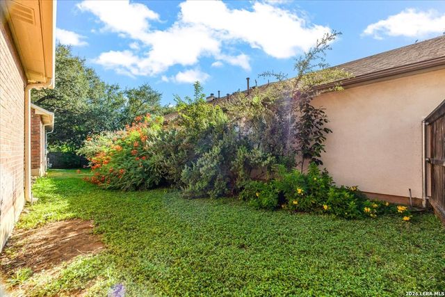 30 Amber Frst, San Antonio, TX 78232