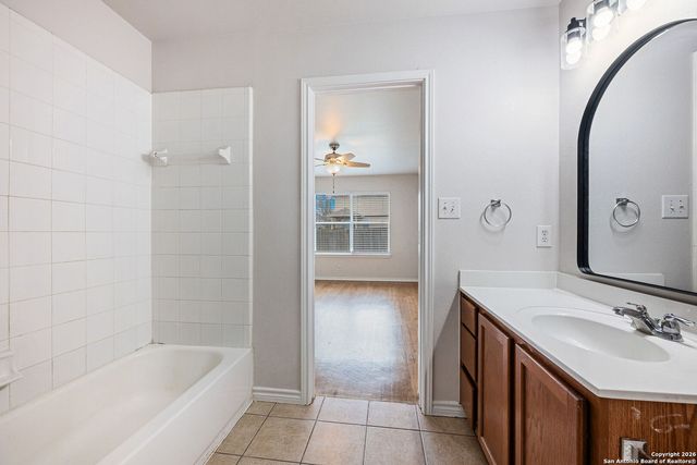 2735 Moon Rock, Converse, TX 78109