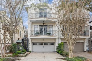 2211 Dunraven Lane, Houston, TX 77019