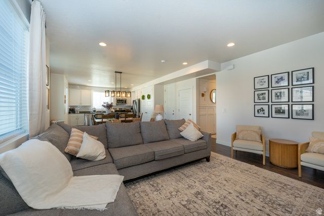 6078 N WHITE ROCK RD, Eagle Mountain, UT 84005