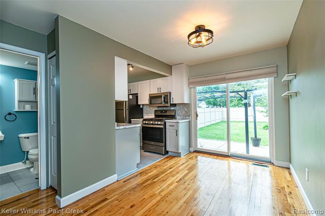 11401 Messmore Rd, Utica, MI 48317