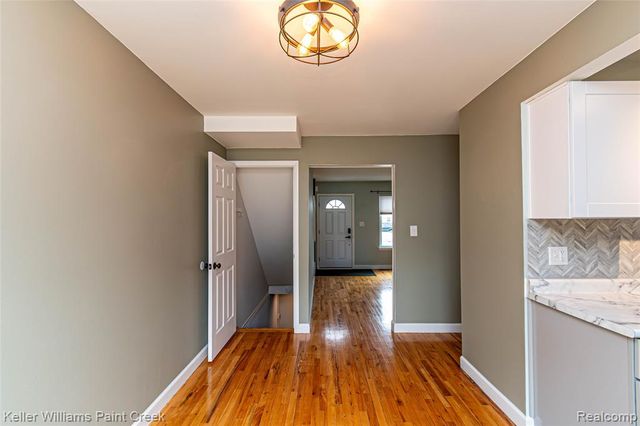 11401 Messmore Rd, Utica, MI 48317