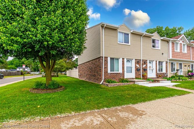 11401 Messmore Rd, Utica, MI 48317