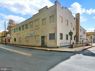 11 MAIN ST, Mohnton, PA 19540