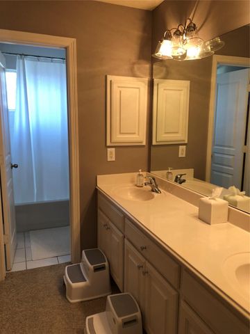 951 Lamonte Lane, Houston, TX 77018