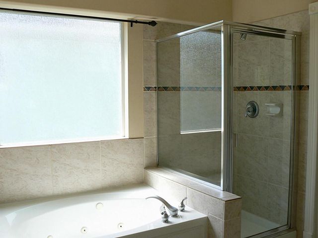951 Lamonte Lane, Houston, TX 77018