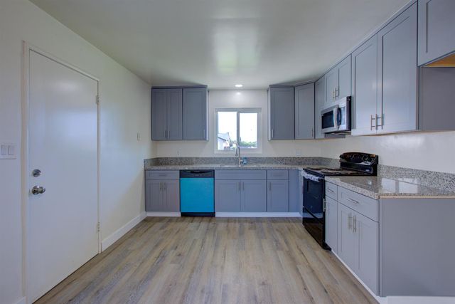 311 Charles Ave, Manteca, CA 95336