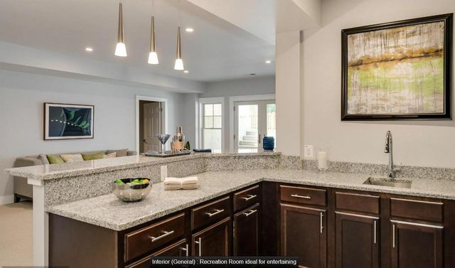 9814 FERNWOOD RD, Bethesda, MD 20817
