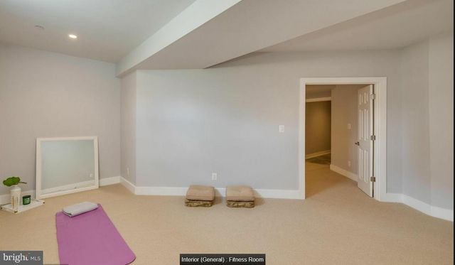 9814 FERNWOOD RD, Bethesda, MD 20817