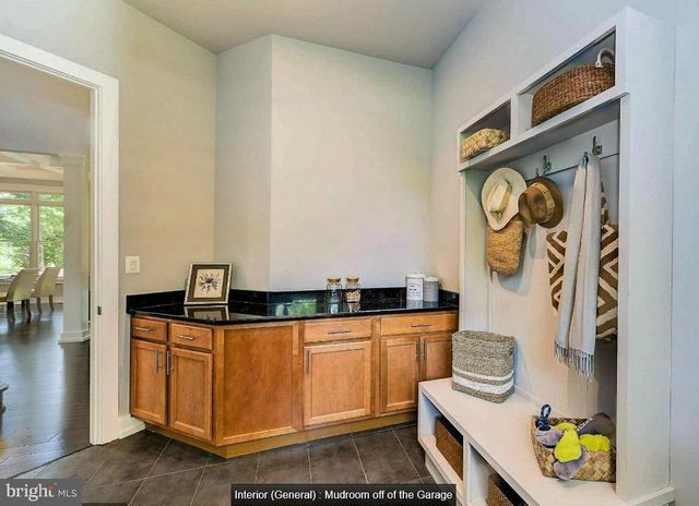 9814 FERNWOOD RD, Bethesda, MD 20817