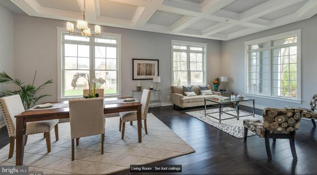 9814 FERNWOOD RD, Bethesda, MD 20817