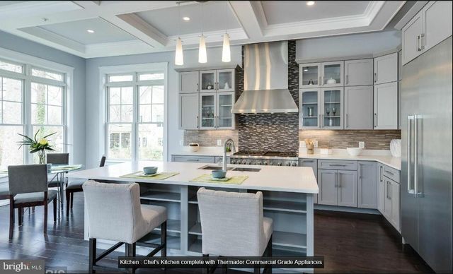 9814 FERNWOOD RD, Bethesda, MD 20817