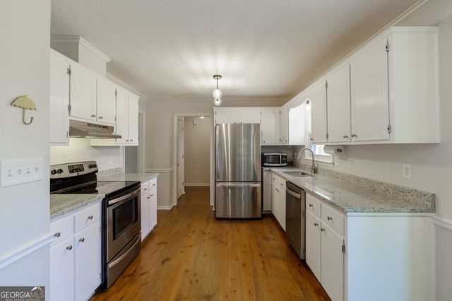 415 Brookstone Drive, Athens, GA 30605