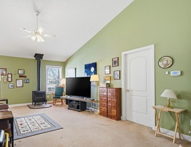 670 Redwood Valley Drive, Blacklick, OH 43004