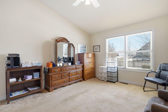 670 Redwood Valley Drive, Blacklick, OH 43004