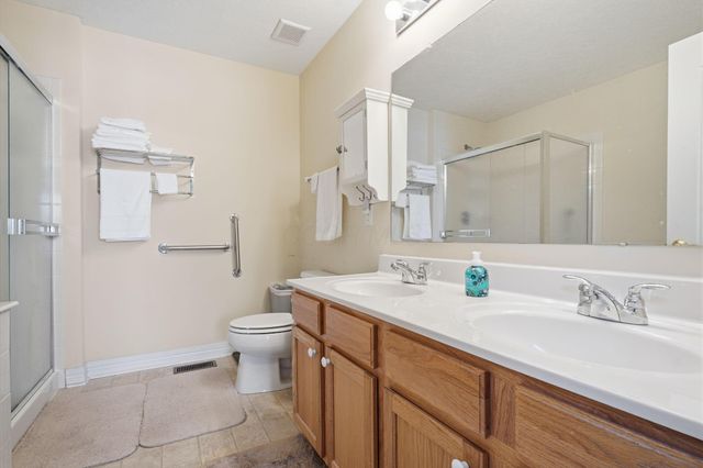 670 Redwood Valley Drive, Blacklick, OH 43004