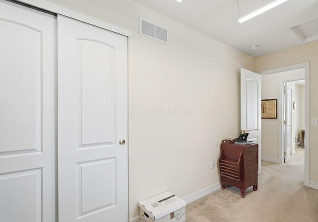 670 Redwood Valley Drive, Blacklick, OH 43004