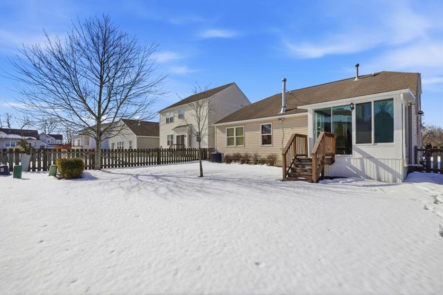 670 Redwood Valley Drive, Blacklick, OH 43004