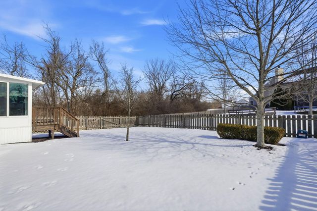 670 Redwood Valley Drive, Blacklick, OH 43004