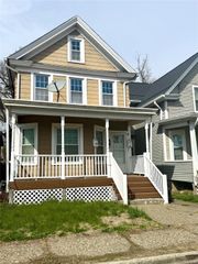 9 Arlington Place, Newburgh, NY 12550