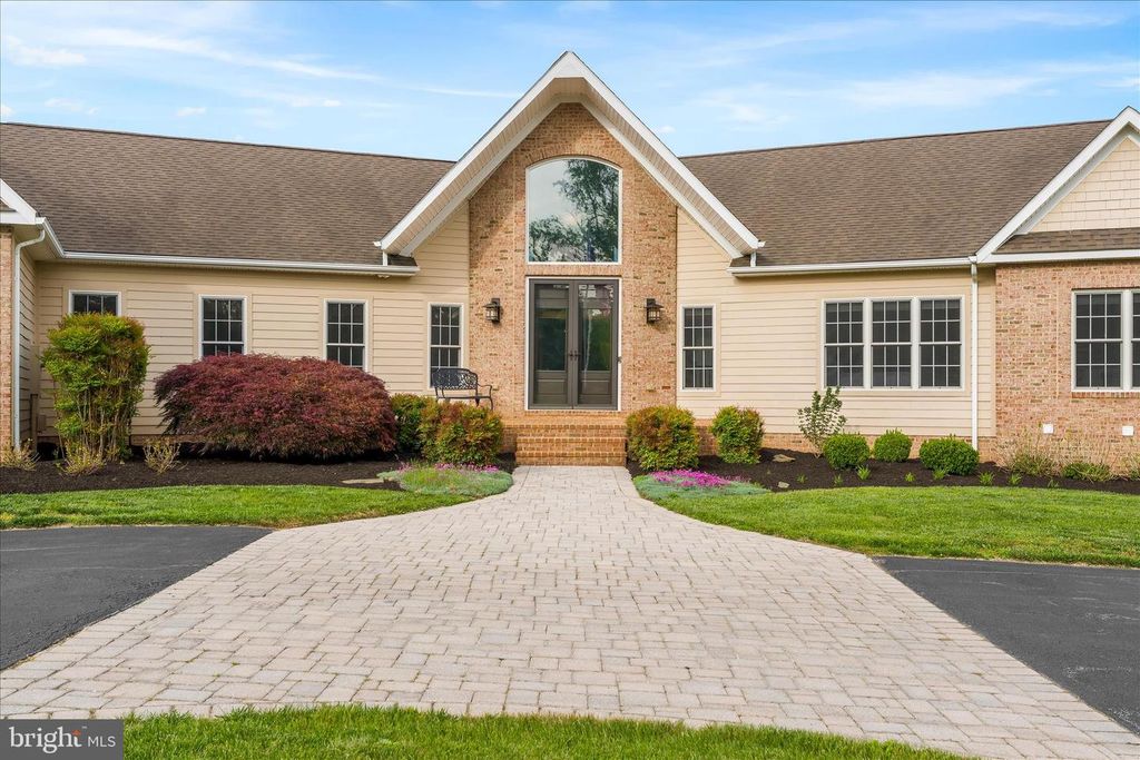 Image 10 of property listing at 10691 EASTERDAY RD, Myersville, MD 21773
